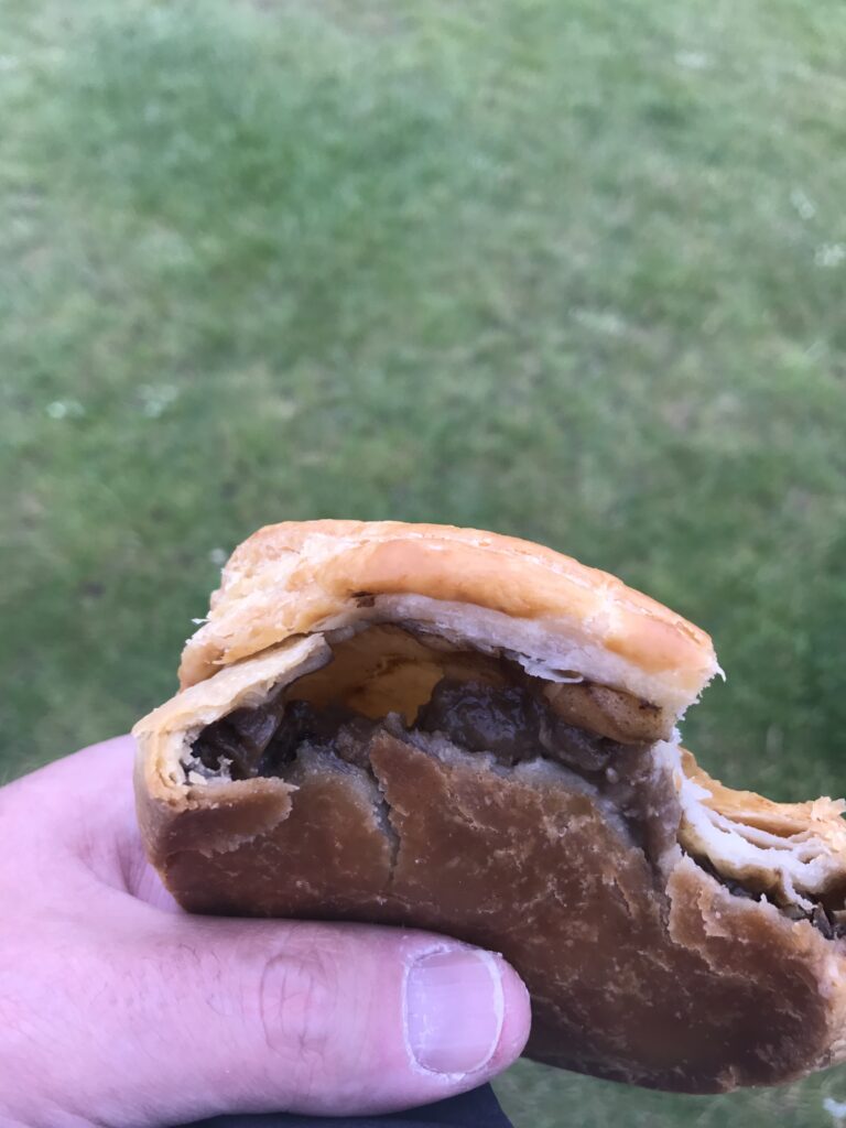 Enjoy meat pie on your Scotland golf trip